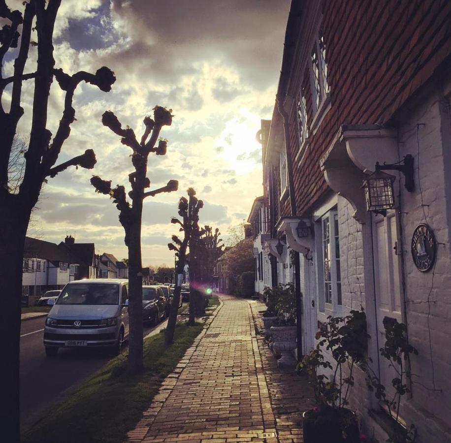 Court Barn Cottage B&B Burwash Eksteriør billede
